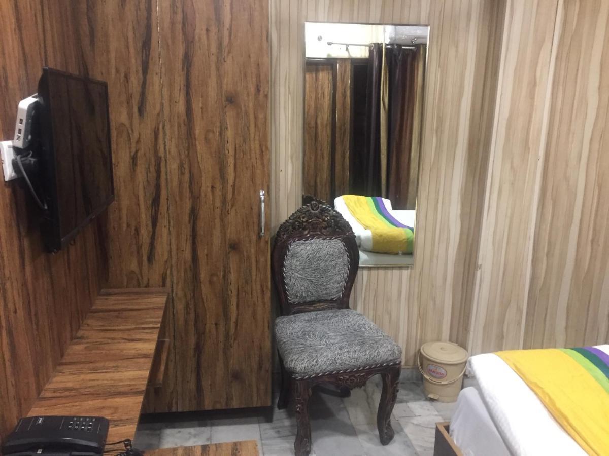 Fabhotel Dm Residency Amritsar Exterior photo