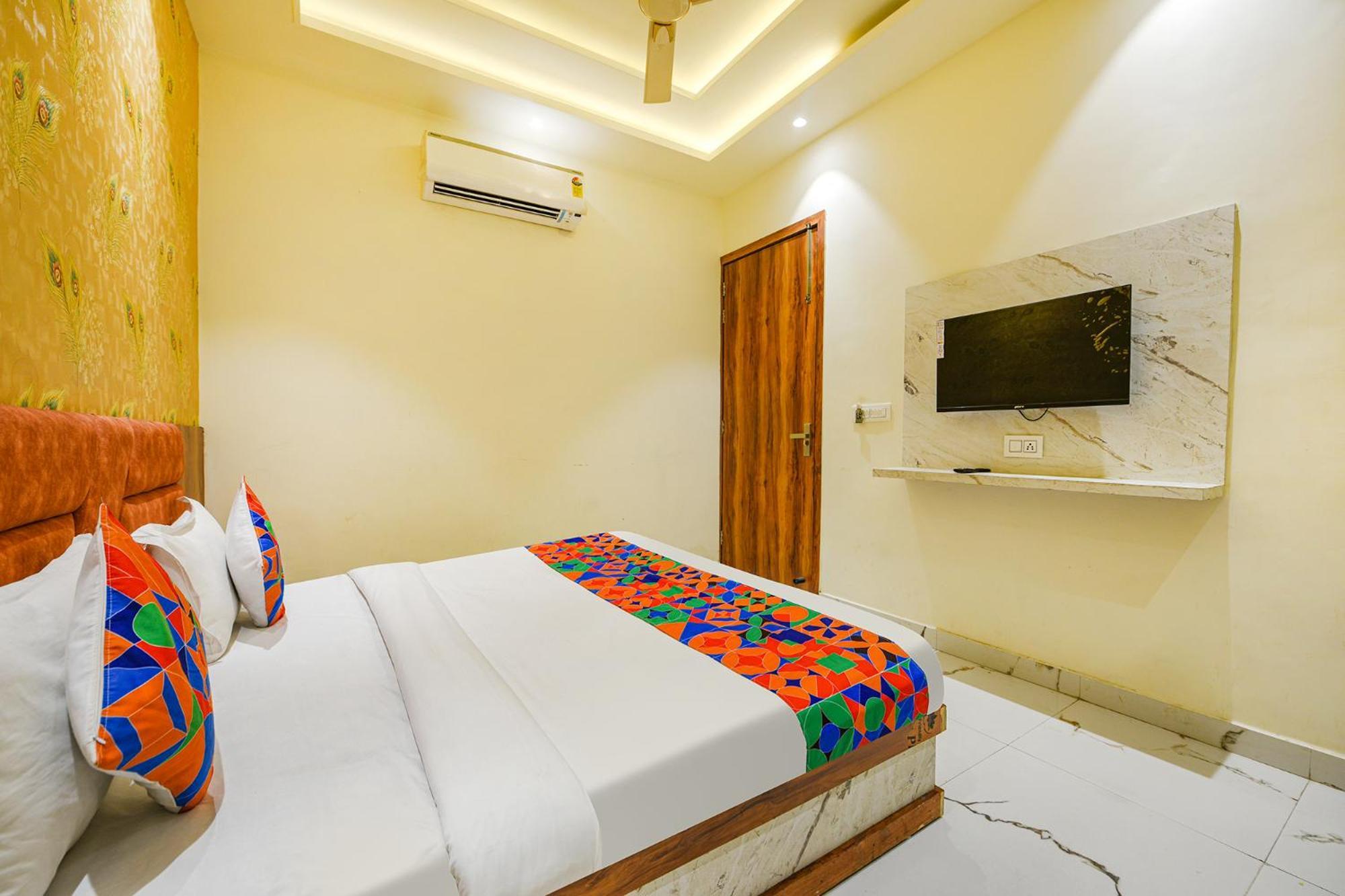 Fabhotel Dm Residency Amritsar Exterior photo